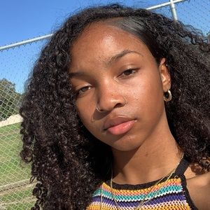 Meet your Posher, Kam